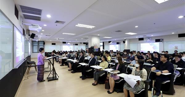 คณะศิลปศาสตร์เข้าร่วมโครงการอบรมเชิงปฏิบัติการ Curriculum Redesign เพื่อการตรวจสอบและรับรองมาตรฐานการอุดมศึกษาระดับหลักสูตร